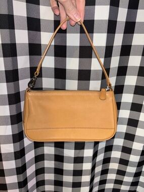 Coach 9311 Bleecker Demi Baguette Shoulder Bag Y2K 2001